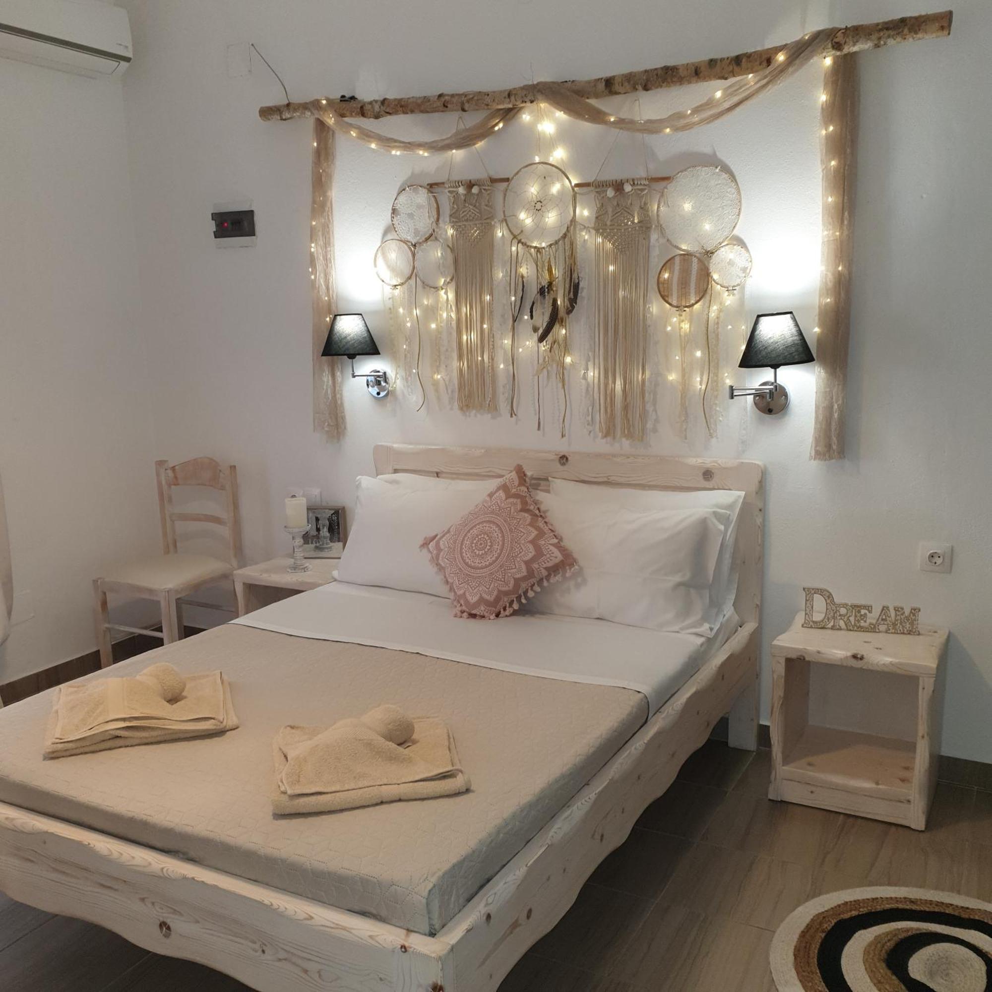 Sagma Central Rooms Perissa  Habitación foto